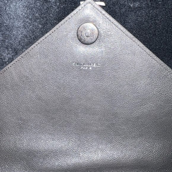 Saint Laurent Sheepskin Matalasse Medium College Bag in New Stone Grey - Picture 4 of 13